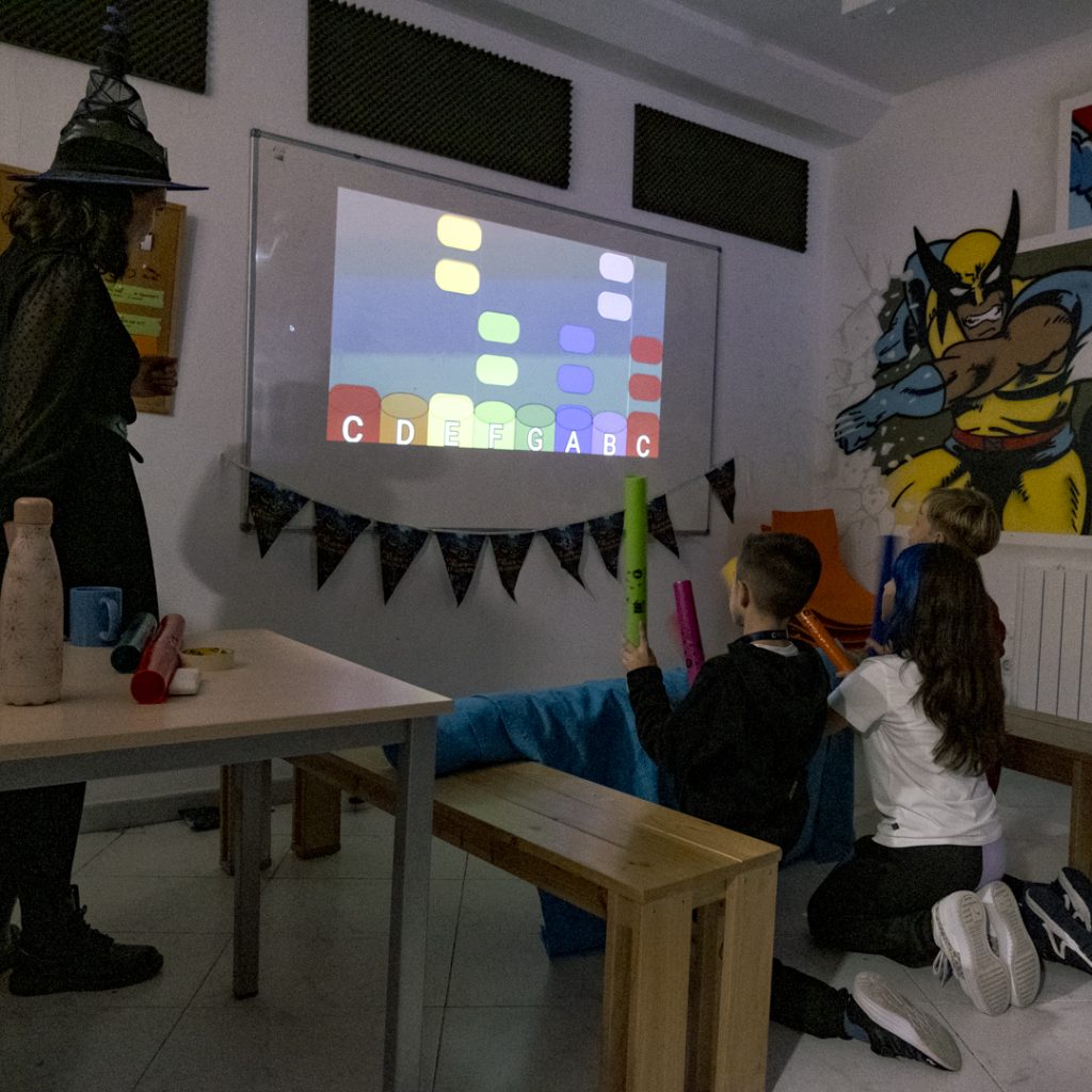 30102023 DSF7967 Scary Halloween!! Welcome English 30102023 DSF7967