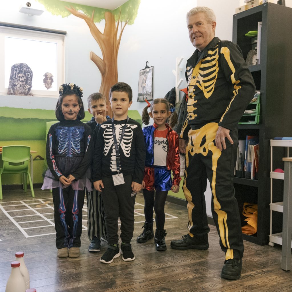 30102023 DSF7976 Scary Halloween!! Welcome English 30102023 DSF7976