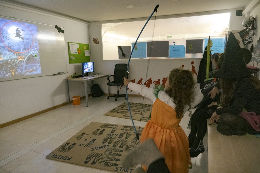 30102023 DSF8050 Scary Halloween!! Welcome English 30102023 DSF8050