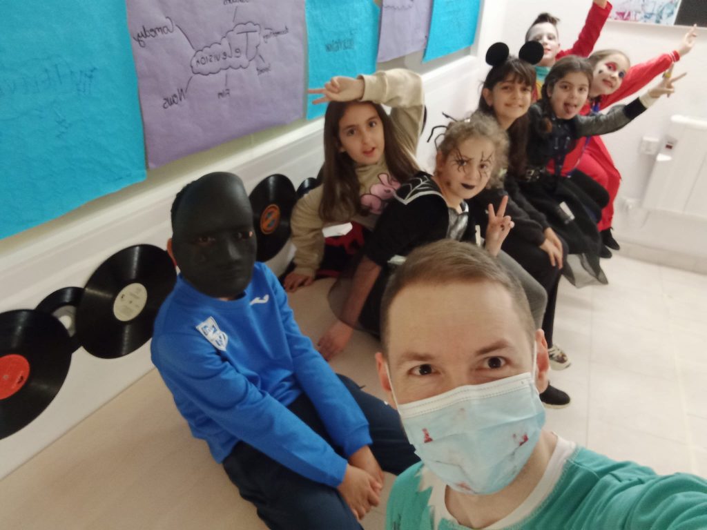 WhatsApp Image 2023 11 02 at 21.38.26 Scary Halloween!! Welcome English WhatsApp Image 2023 11 02 at 21.38.26