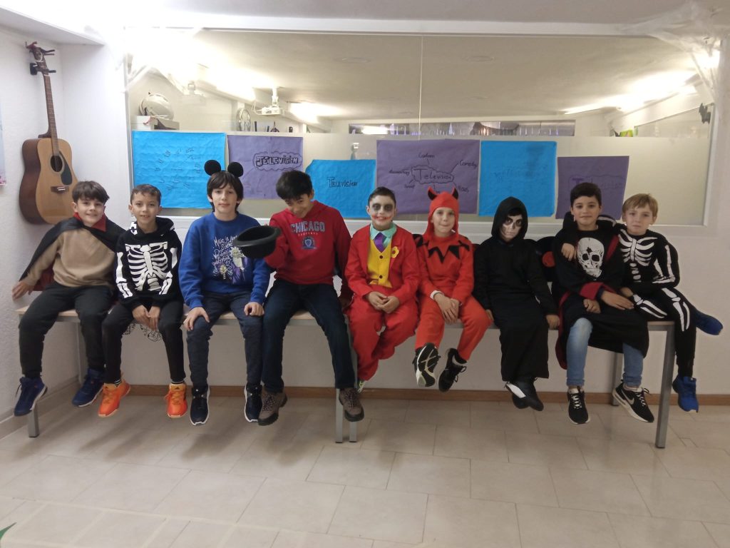 WhatsApp Image 2023 11 02 at 21.38.34 1 Scary Halloween!! Welcome English WhatsApp Image 2023 11 02 at 21.38.34 1