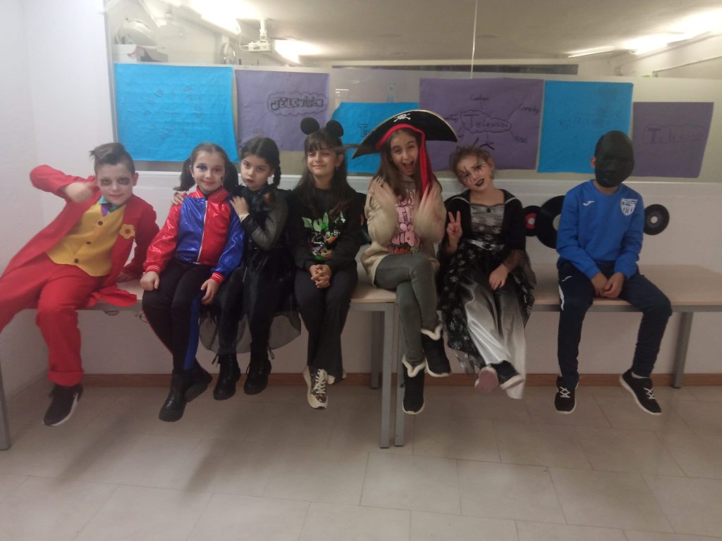 WhatsApp Image 2023 11 02 at 21.38.38 Scary Halloween!! Welcome English WhatsApp Image 2023 11 02 at 21.38.38